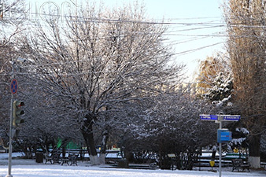 Partly cloudy, snowless weather in Yerevan 
