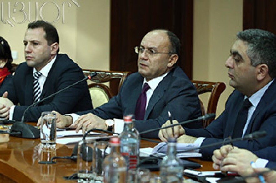 Սեյրան Օհանյան. Գլուխ եմ խոնարհում յուրաքանչյուր զինվորի առջև