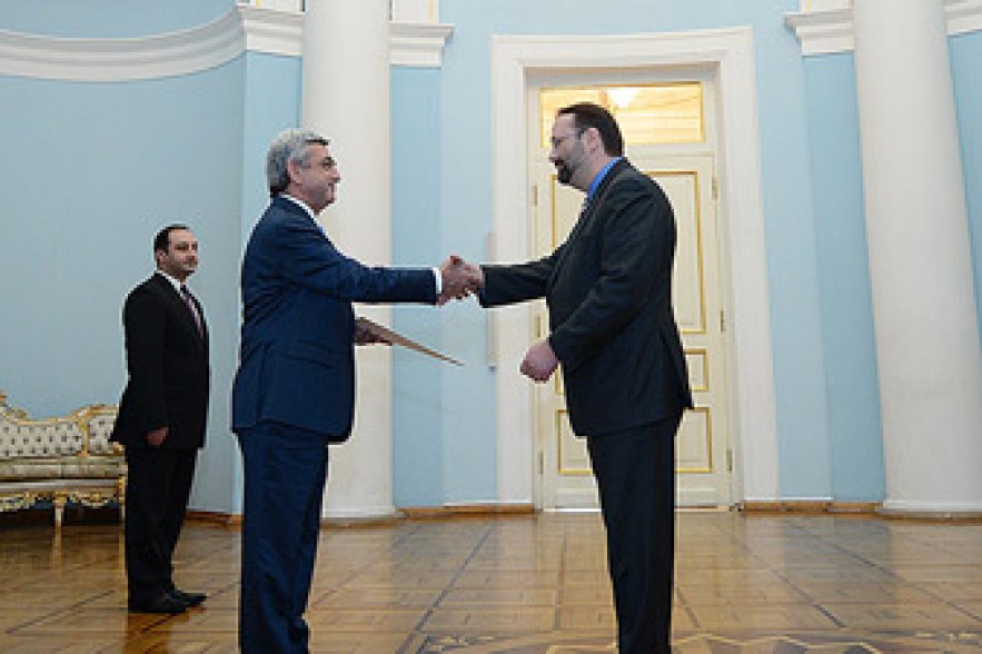 Նախագահին իր հավատարմագրերն է հանձնել Կանադայի նորանշանակ դեսպանը