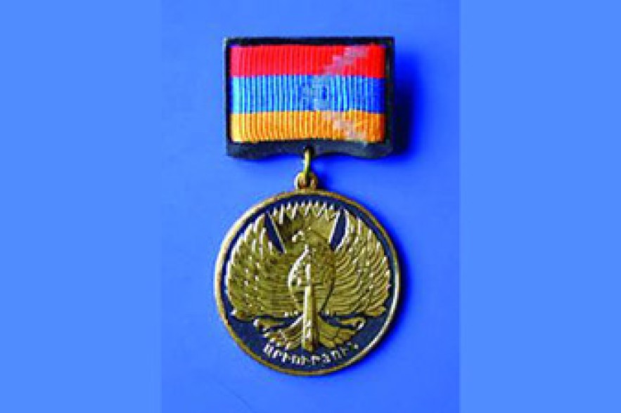 Soldier Karen Galstian posthumously awarded medal 