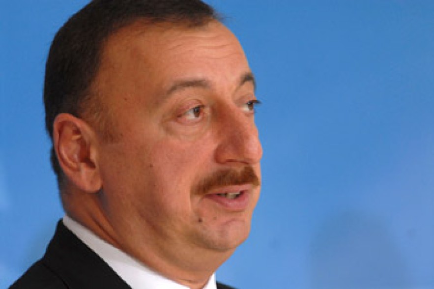 Հայաստանում ապաստան խնդրած ադրբեջանցին Ալիևների թիկնապահն է. aravot.am