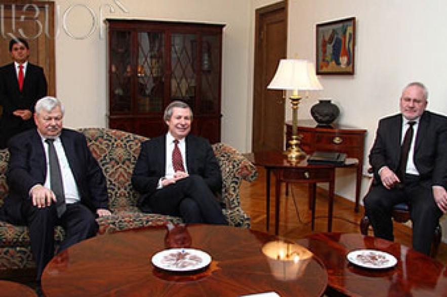 Karabakh mediators not to visit Stepanakert  