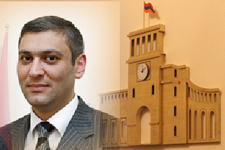Prime minister makes personnel changes in government staff 