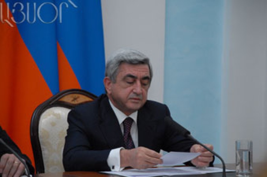 President signs laws on CC members’ pension increase 