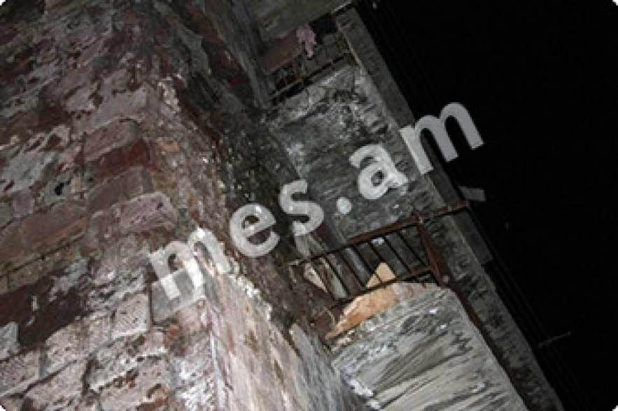 Residents of dilapidated building in Yerevan ordered to vacate it 