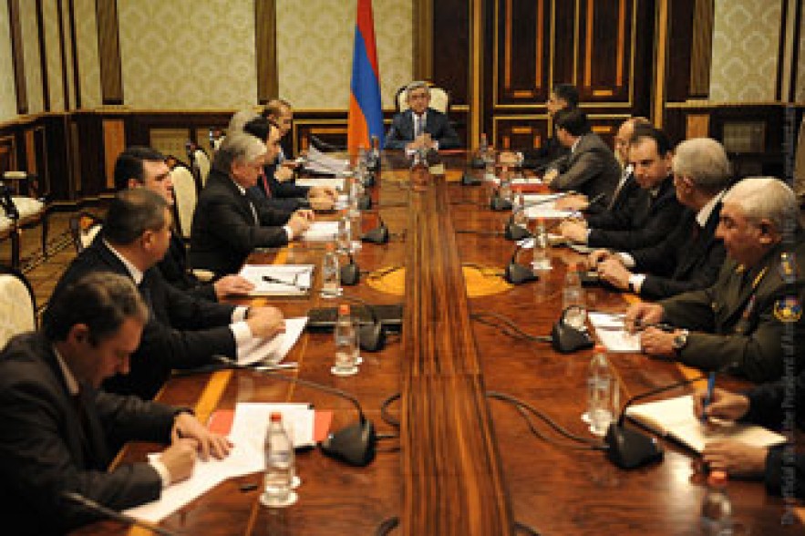 Սերժ Սարգսյանը հրավիրել է Ազգային անվտանգության խորհրդի նիստ