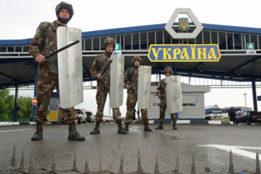 Украина усилила контроль на границе с Россией