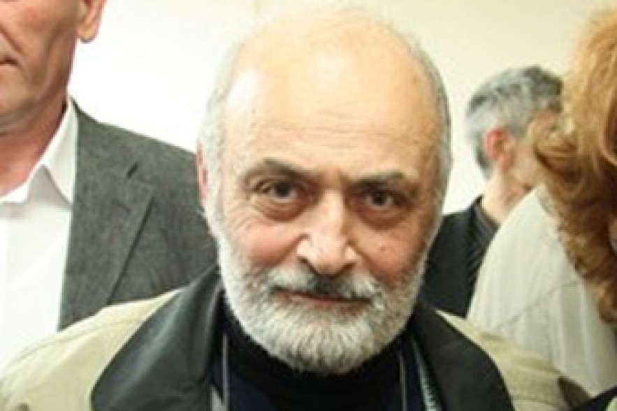 Sculptor Ara Shiraz hospitalized in critical condition  