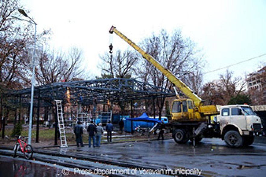 Unauthorized structure dismantled in Liberty Square 