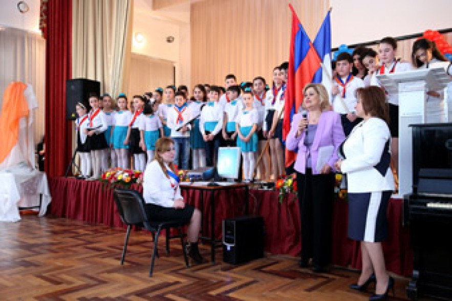 Events dedicated to Days of Francophonie start at Yerevan schools 