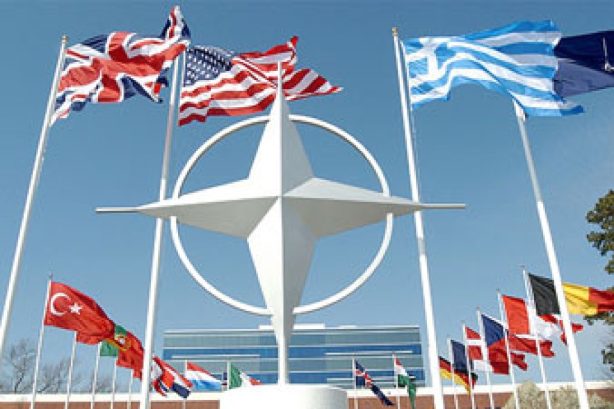НАТО: Референдум в Крыму мешает выходу из кризиса в Украине
