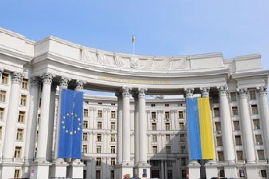 Украина отозвала посла из Армении