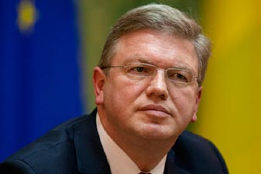 Фюле: Евросоюз ускорит либерализацию визового режима с Украиной 