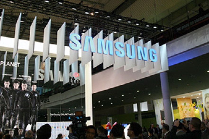 Apple подала новый иск к Samsung на 2 миллиарда долларов