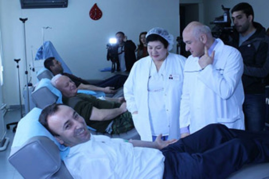 Հրայր Թովմասյանը արյան դոնոր է դարձել