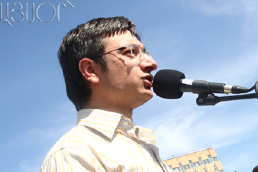 «Դեմ եմ»-ի անդամ. Այստեղ ենք, քանի որ նախագահն է սահմանադրության երաշխավորը