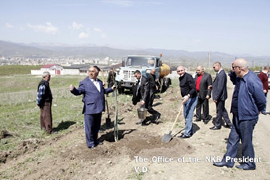 NKR president participates in volunteer labor event 