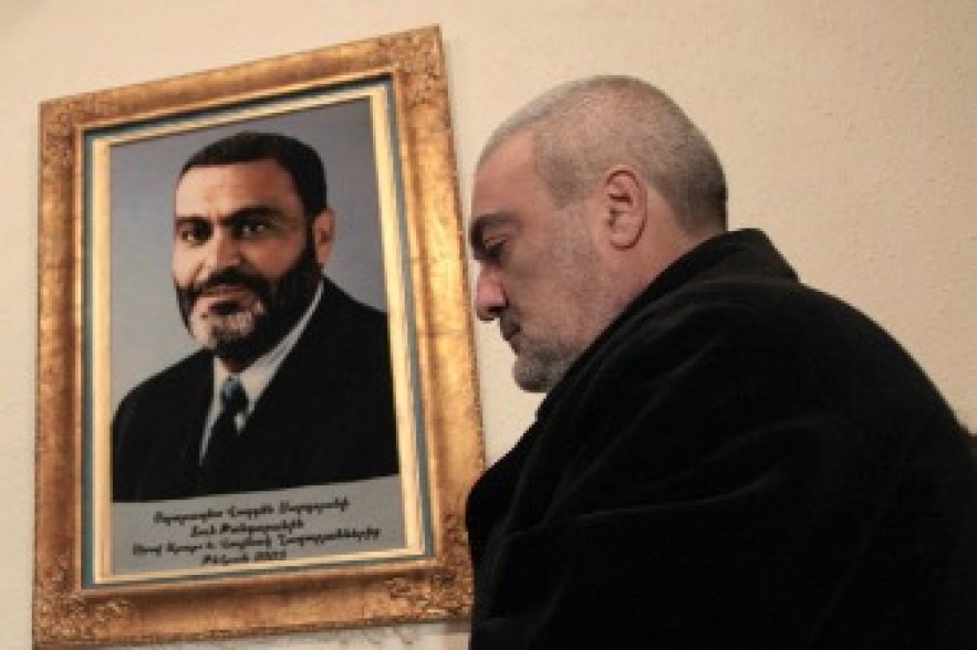 «Жоховурд»: Брат Вазгена Саркисяна назначен советником министра обороны