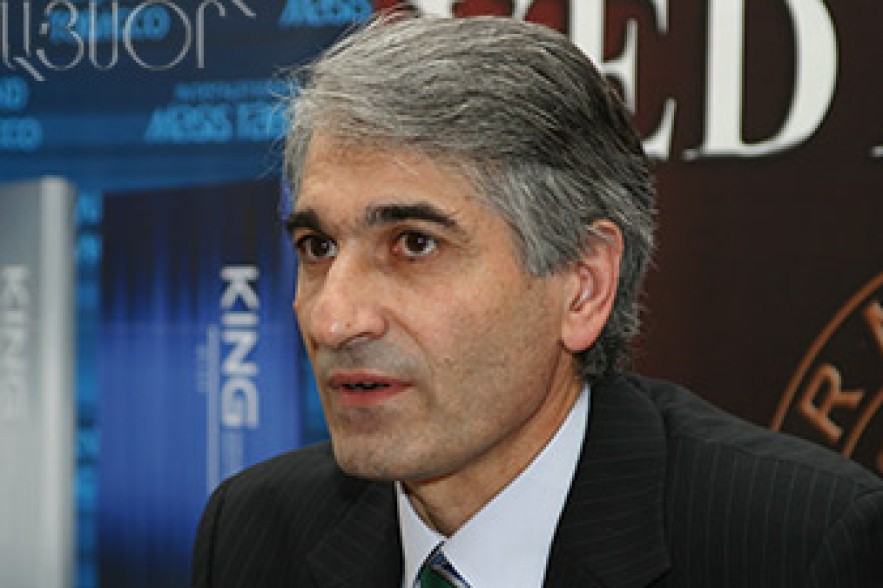 Գ. Մակարյան. Նոր վարչապետը լավ տիրապետում է կուլիսային հարաբերություններին