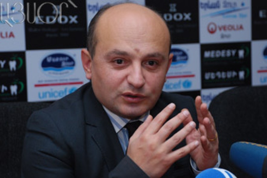 Stepan Safarian: Armenia shifts to a policy of ‘neither… nor…’  