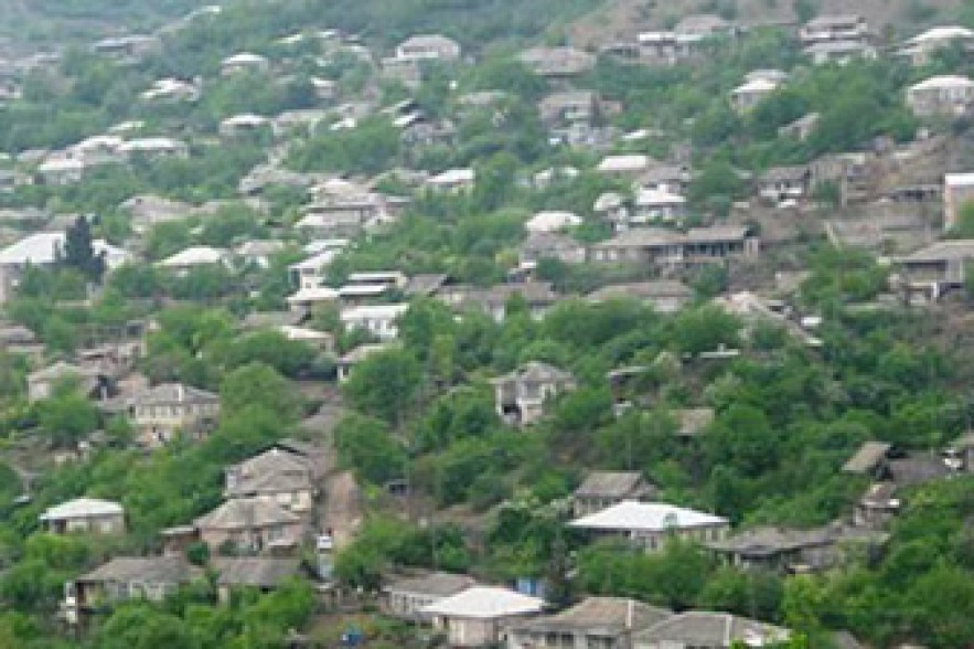 Ուխտագնացություն` սահմանամերձ Այգեպար. Կրակոցները չեն դադարել 40 րոպե