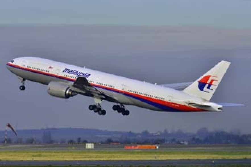 Malaysia Airlines несет рекордные убытки после исчезновения рейса MH370