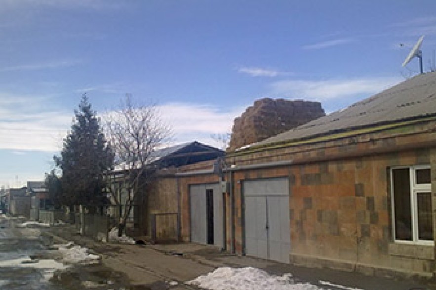 865+1. Խանջյան. Երկու եղանակ ունեցող գյուղ