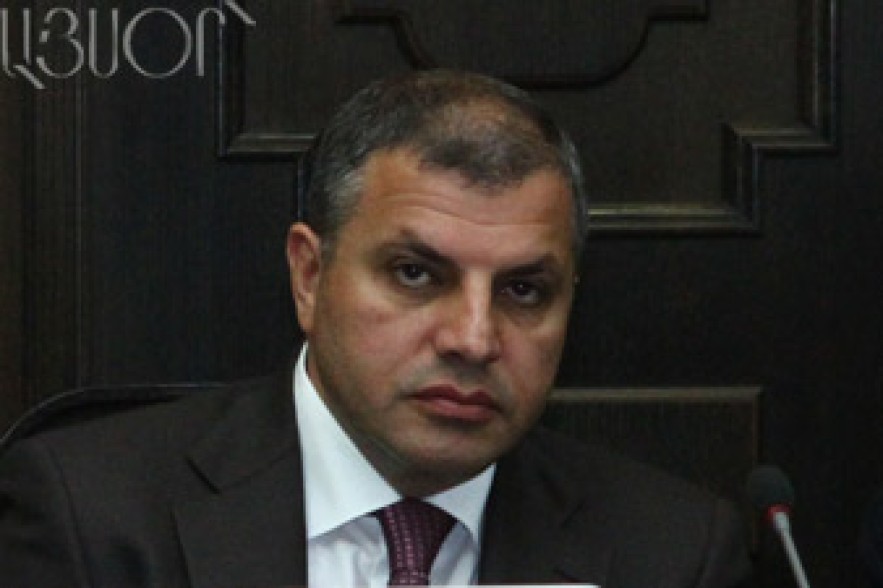 Փորձագետները իրենց կամքով-պարտադիր ազատման դիմումներ են գրել