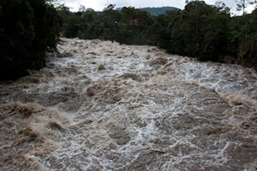 Tashir River overflows banks, flooding homes 