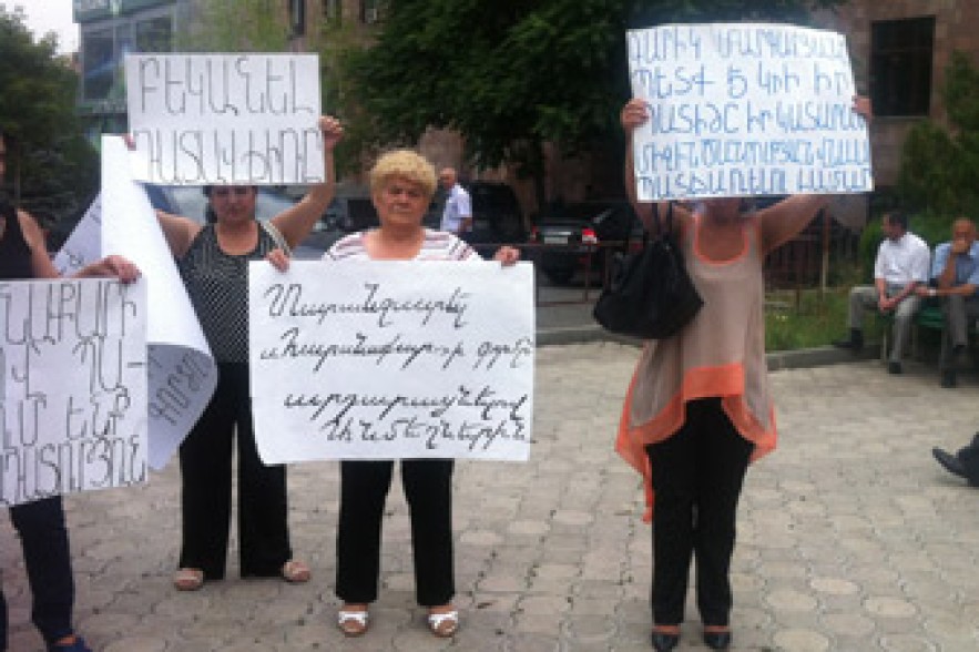 «Հարսնաքարի» գործով պաշտպան. Դժգոհ են, թե՛ տուժողները, թե՛ ամբաստանյալները