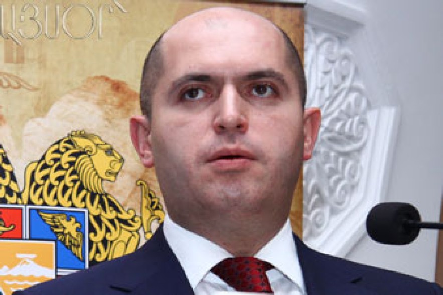 А.Ашотян: Зарплаты сотрудников сферы образования повысятся примерно на 14% 