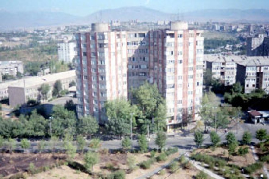 Նոր Նորքի բնակիչները անհանգստացած են. Աղբանոցն այրում են մարդկանց քթի տակ