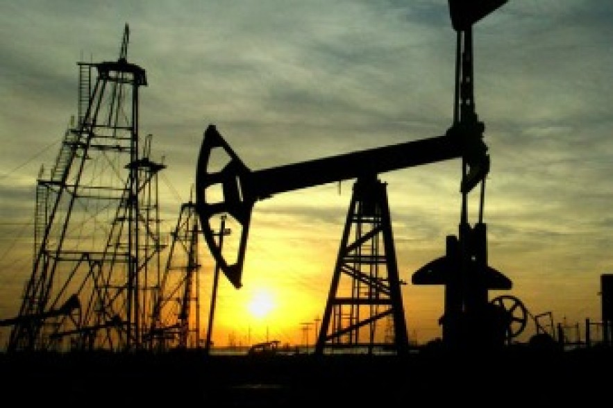 Глава МИД Франции: Иракские боевики продают нефть сирийскому режиму