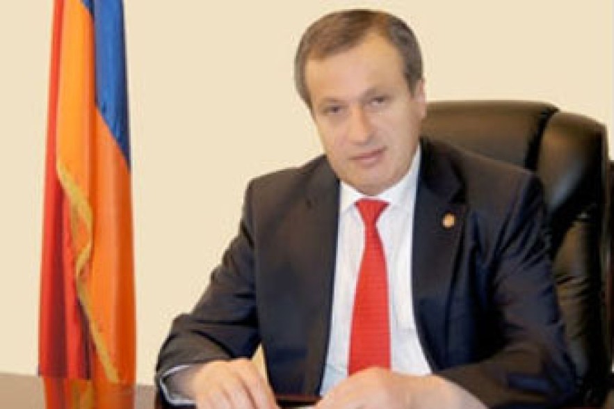 Գեղարքունիքի մարզպետ. Առաջինը պետք է մարդկանց օգնել շինանյութերով