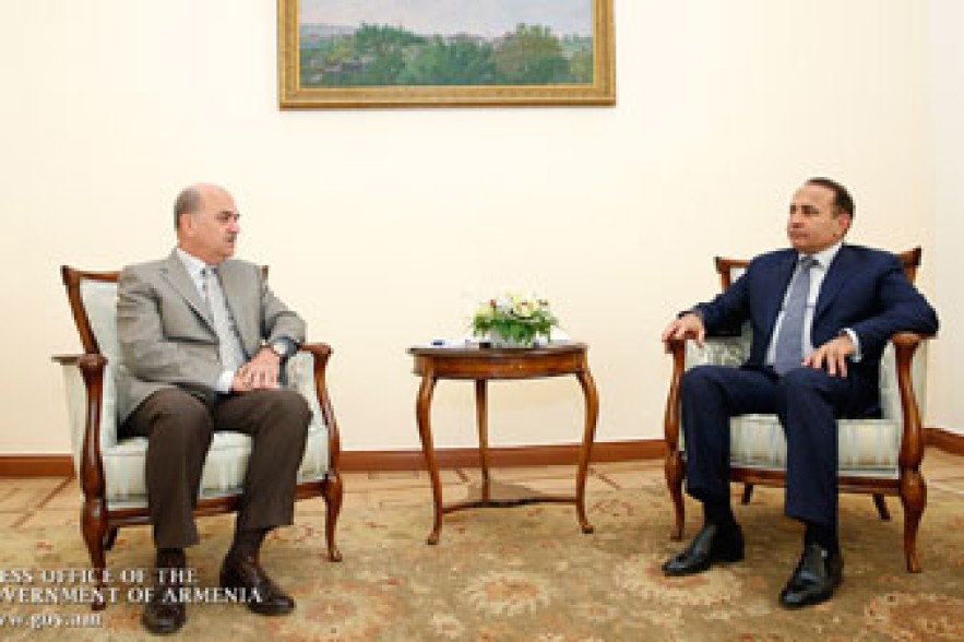 Հովիկ Աբրահամյանն ընդունել է Լիբանանի հայազգի նախարարին
