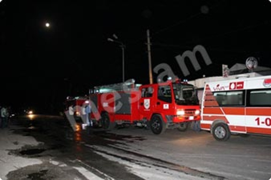 Truck carrying granulated sugar overturns on Vanadzor-Spitak road 