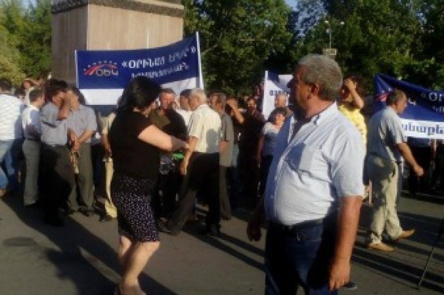 ՕԵԿ երեկվա  հանրահավաքը տապալվեց. «168 Ժամ»