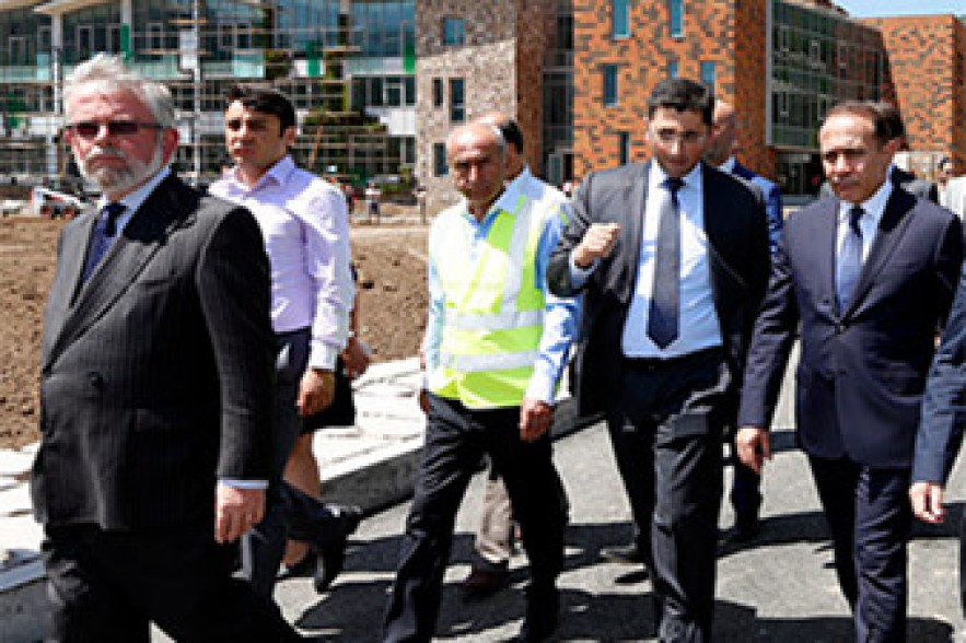 Վարչապետ Հովիկ Աբրահամյանը եղել է Դիլիջանի միջազգային դպրոցում
