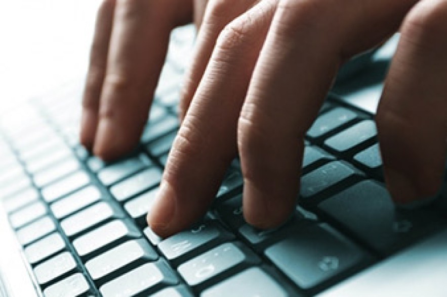 DDoS-атака на сайт президента Украины продолжается почти шесть часов