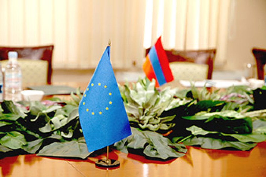 Սեյրան Օհանյանը ԵՄ ներկայացուցչին ներկայացրել է սահմանում տիրող իրավիճակը