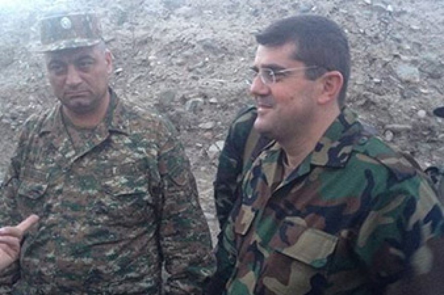 NKR prime minister spends night on frontline position 