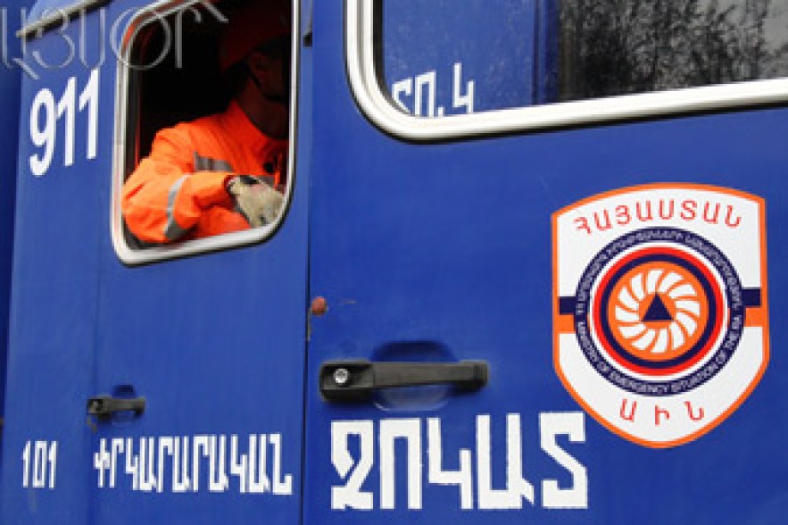 «ԲՄՎ-X5»-ը բախվել է պատին. Վարորդի վիճակը ծանր է