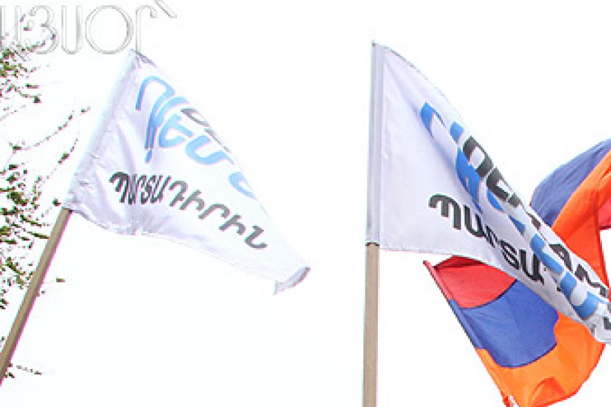 «Դեմ եմ»-ի անդամները ֆլեշմոբ են անցկացնում Facebook-ում