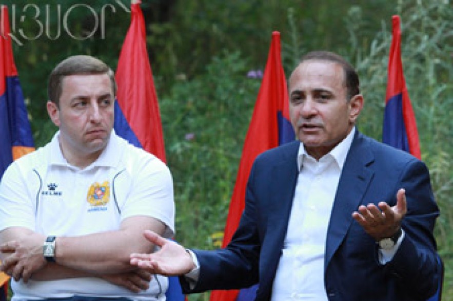 Վարչապետ. Ամեն իմ մոտիկ պիտի հասկանա՝ ստվերում աշխատելով արժեզրկում է խոսքս