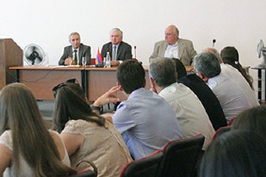 Էդվարդ Նալբանդյանը ներկայացրել է Անկարա այցի հիմնական նպատակը