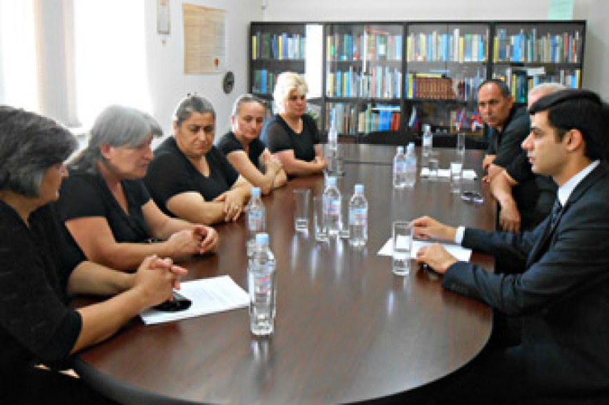 ՄԻՊ տեղակալը հանդիպել է զոհված զինծառայողների ծնողներին