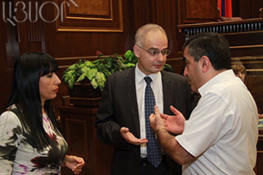 BHK and HAK parties against growth of Armenia’s foreign debt 