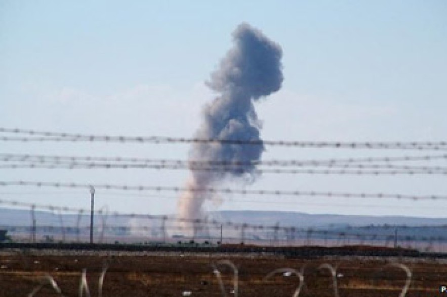 Islamic State crisis: New strikes in Syria near Kobane