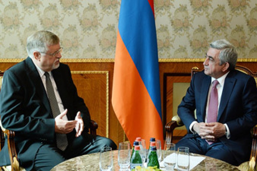 Սերժ Սարգսյանն ընդունել է ԵՄ հատուկ ներկայացուցիչ Հերբերտ Զալբերին