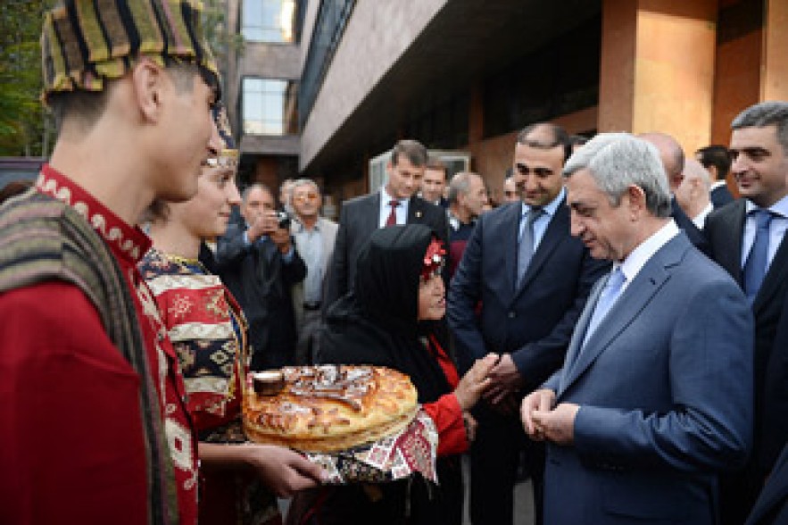 Президент Армении присутствовал на открытии выставки «Армпродэкспо»